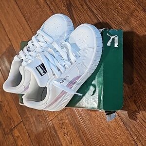 New girls Puma Cali Iris sz.13.5